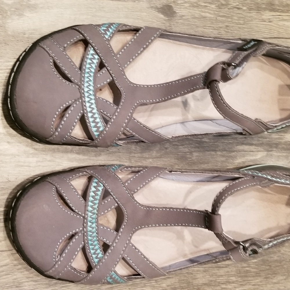 Jambu leather shoes